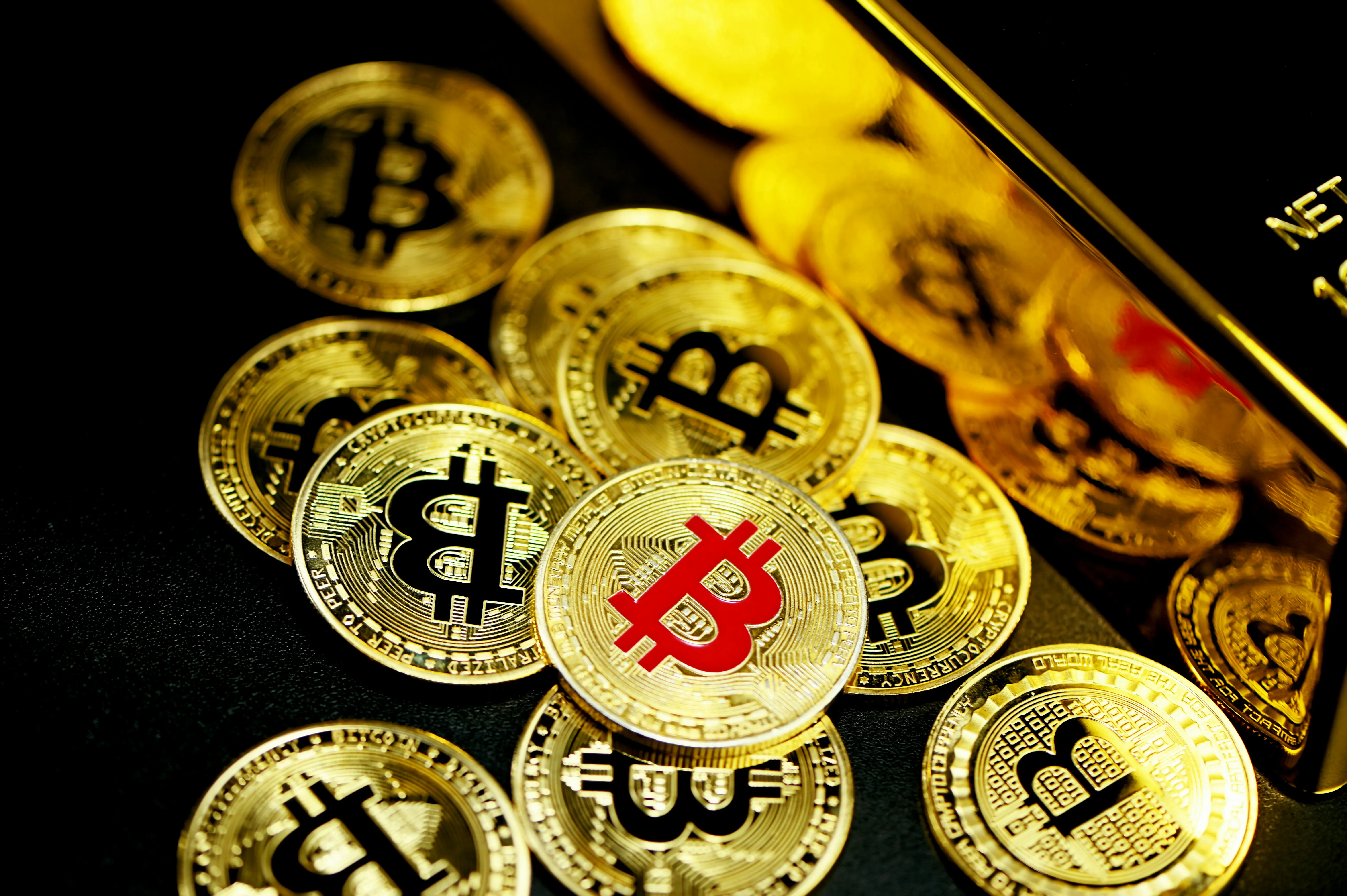 Hình ảnh trừu tượng về bảo vệ dữ liệu và quyền riêng tư kỹ thuật số của winvn app